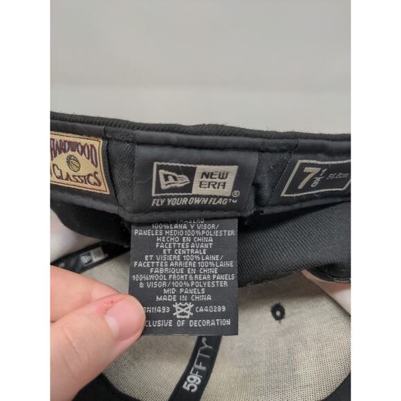 New Era 59Fifty NBA Hardwood Classics Size 7 1/8 Fitted Hat Toronto Raptors - Picture 12 of 14